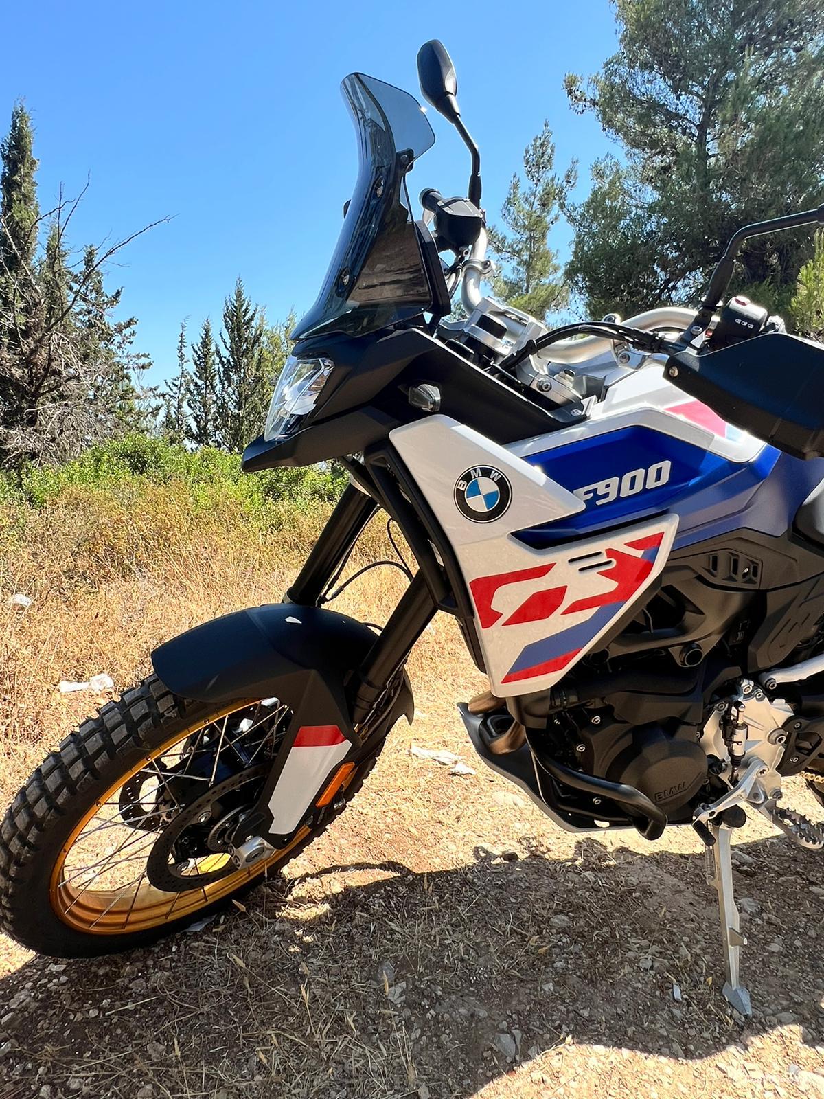 ביקורת אופנוע BMW F 900 GS